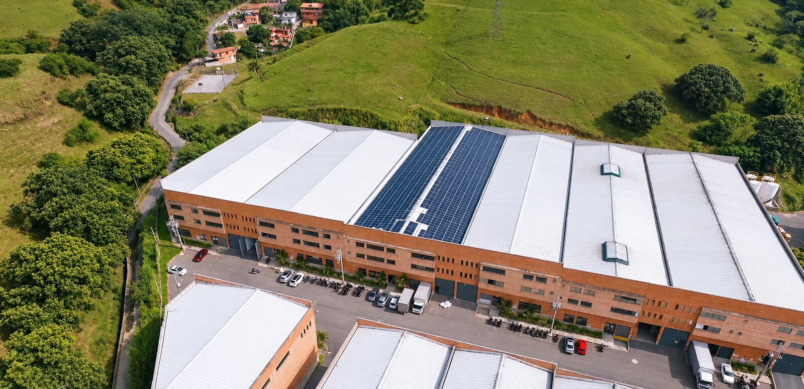 Vista aérea de la planta de Plásticos Minipet en Girardota